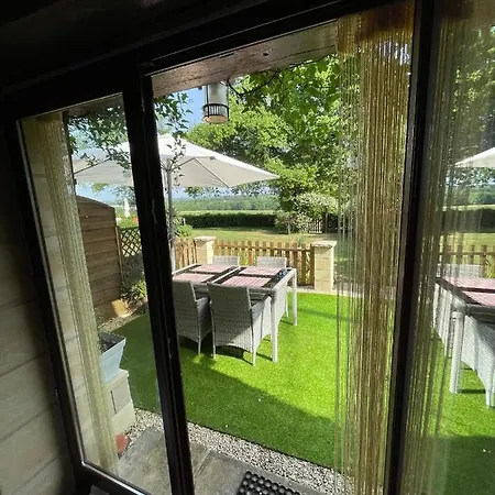 Ferienhaus Private Gite With Heated Pool With Retractable Cover And Hot Tub Val de Louyre et Caudeau