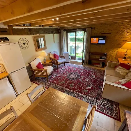Private Gite With Heated Pool With Retractable Cover And Hot Tub Ferienhaus Val de Louyre et Caudeau