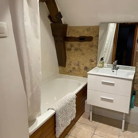 Private Gite With Heated Pool With Retractable Cover And Hot Tub Val de Louyre et Caudeau