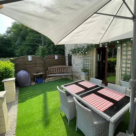 Ferienhaus Private Gite With Heated Pool With Retractable Cover And Hot Tub